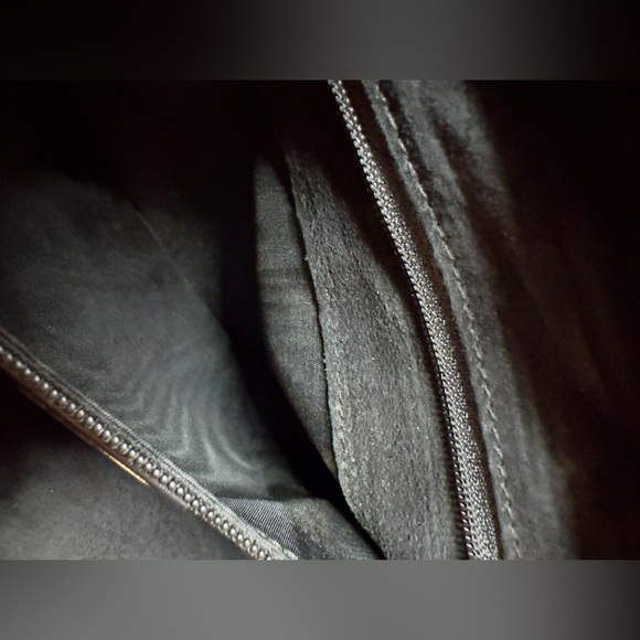 Vintage Gucci Black Leather Clutch - Picture 9 of 14